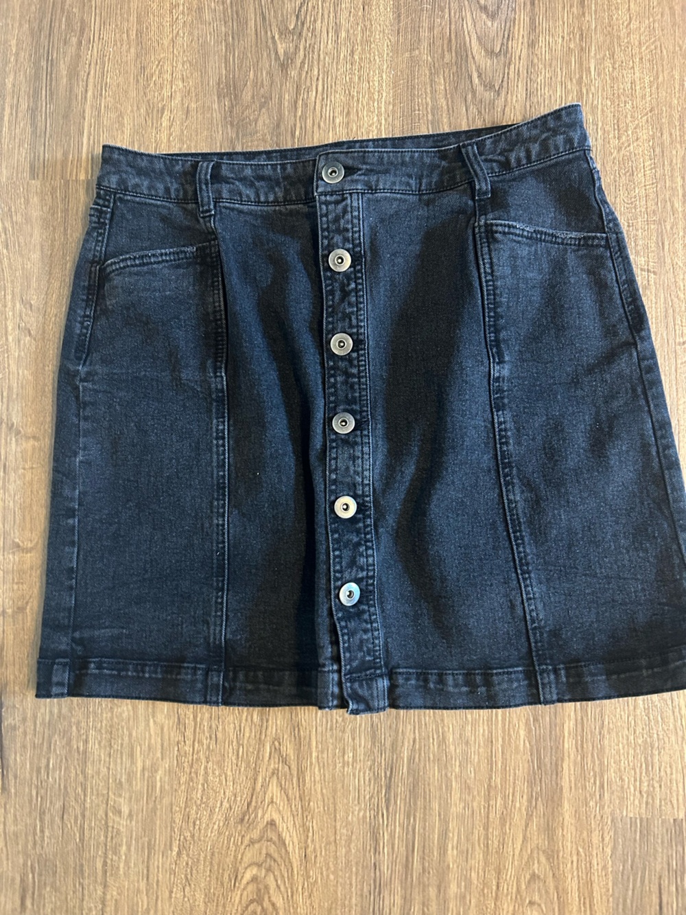 Black Button-Front Denim Skirt - Women. Style & Co. size 12